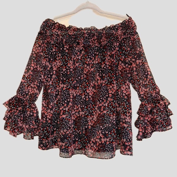 CeCe Tops - CeCe Floral Blouse with Eleastic Neckline Size M